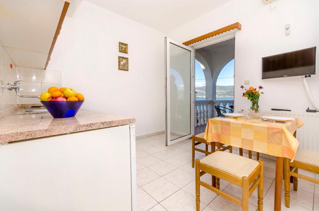 Apartments Tomislav Trogir Zewnętrze zdjęcie